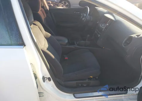 2010 Nissan Maxima 3.5 S z USA, uszkodzony, nr VIN 1N4AA5AP6AC810426